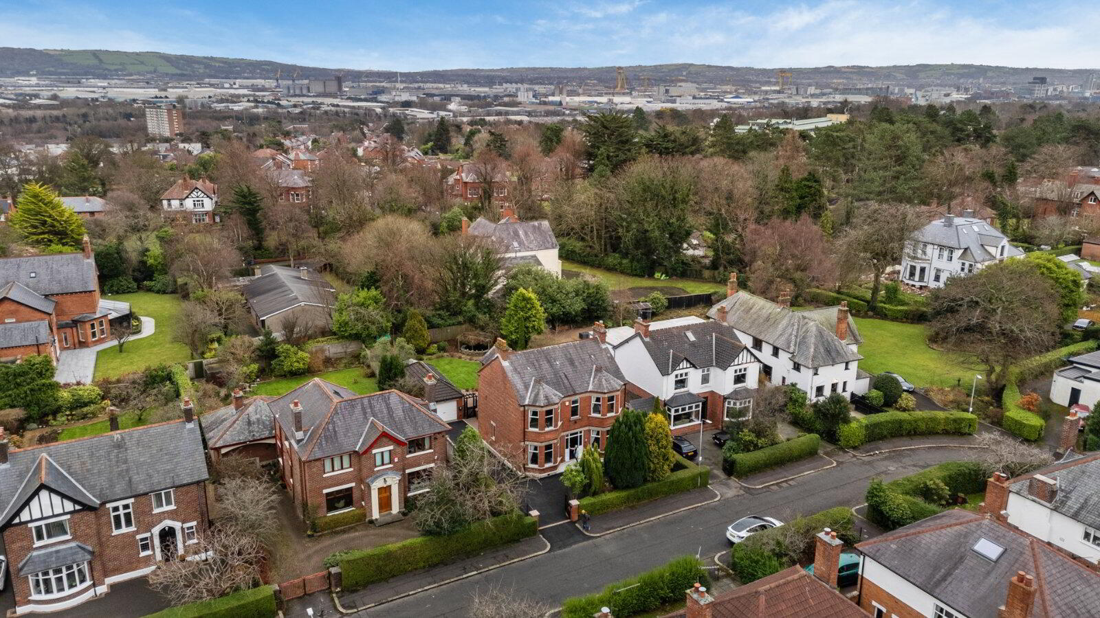 9 Fortwilliam Drive 4 of 42