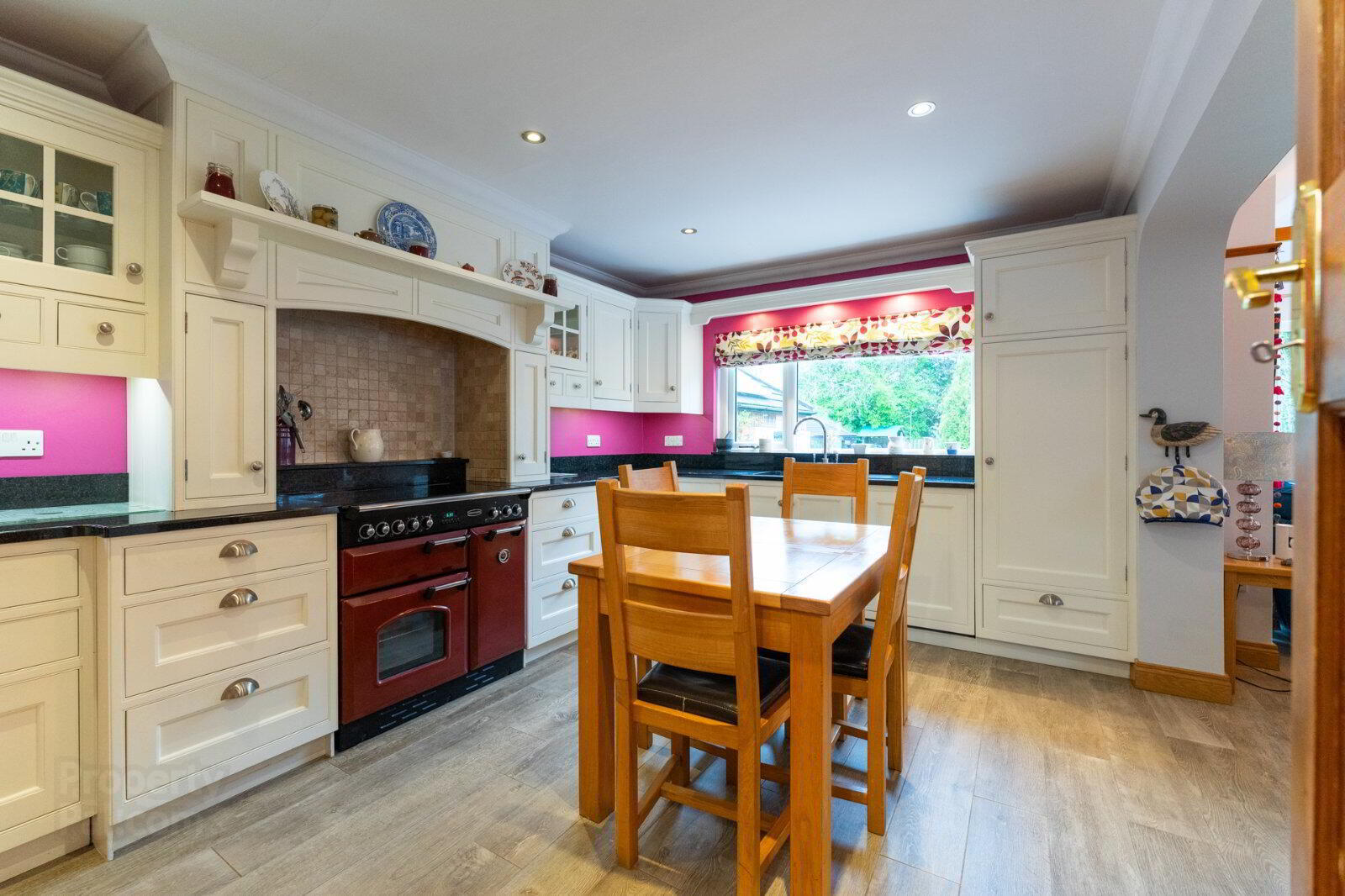 9 Fortwilliam Drive 13 of 42