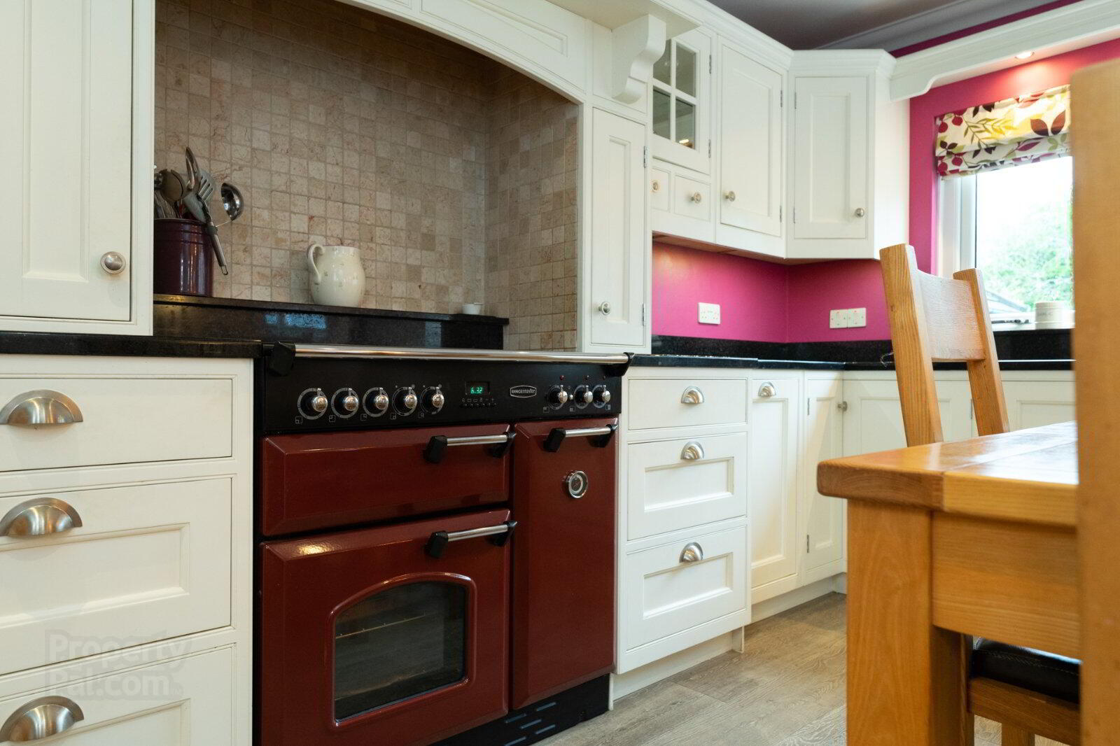 9 Fortwilliam Drive 15 of 42