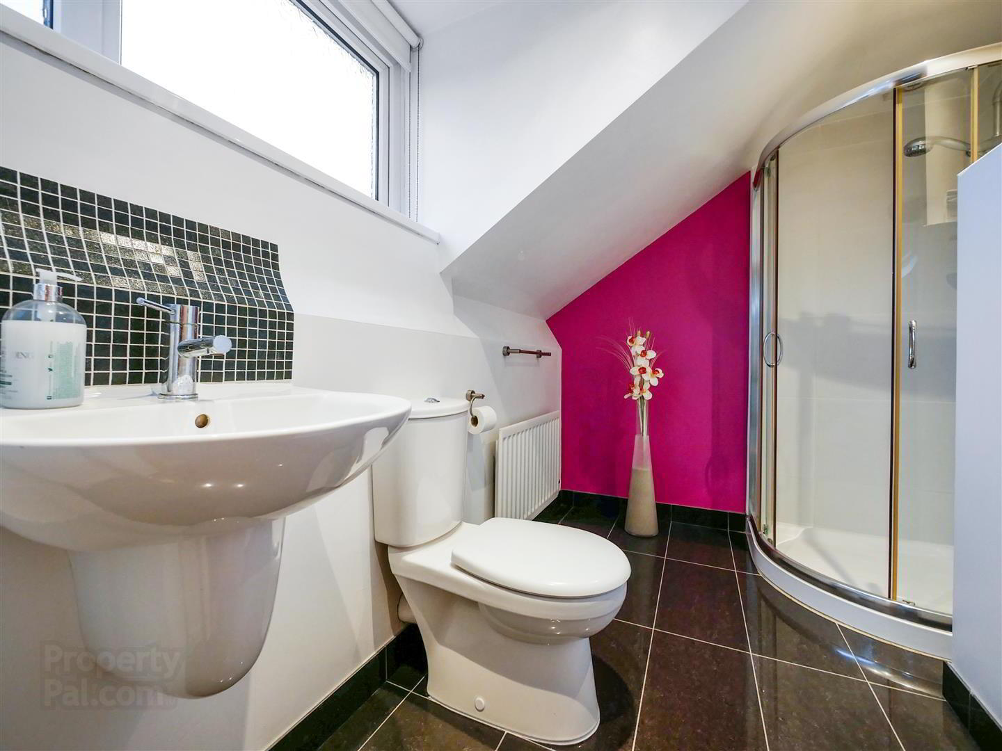 17 Manse Road 18 of 20