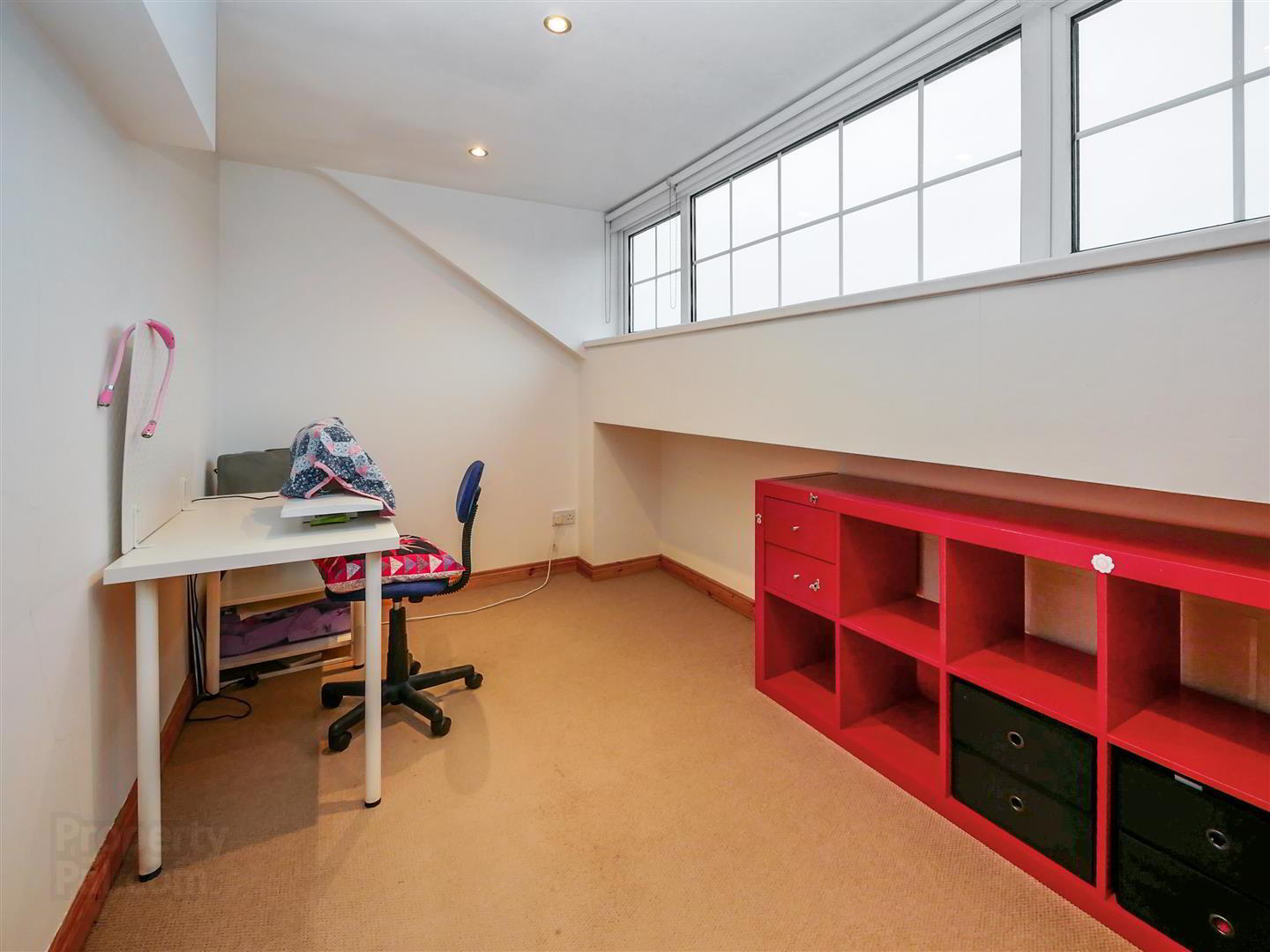 17 Manse Road 17 of 20
