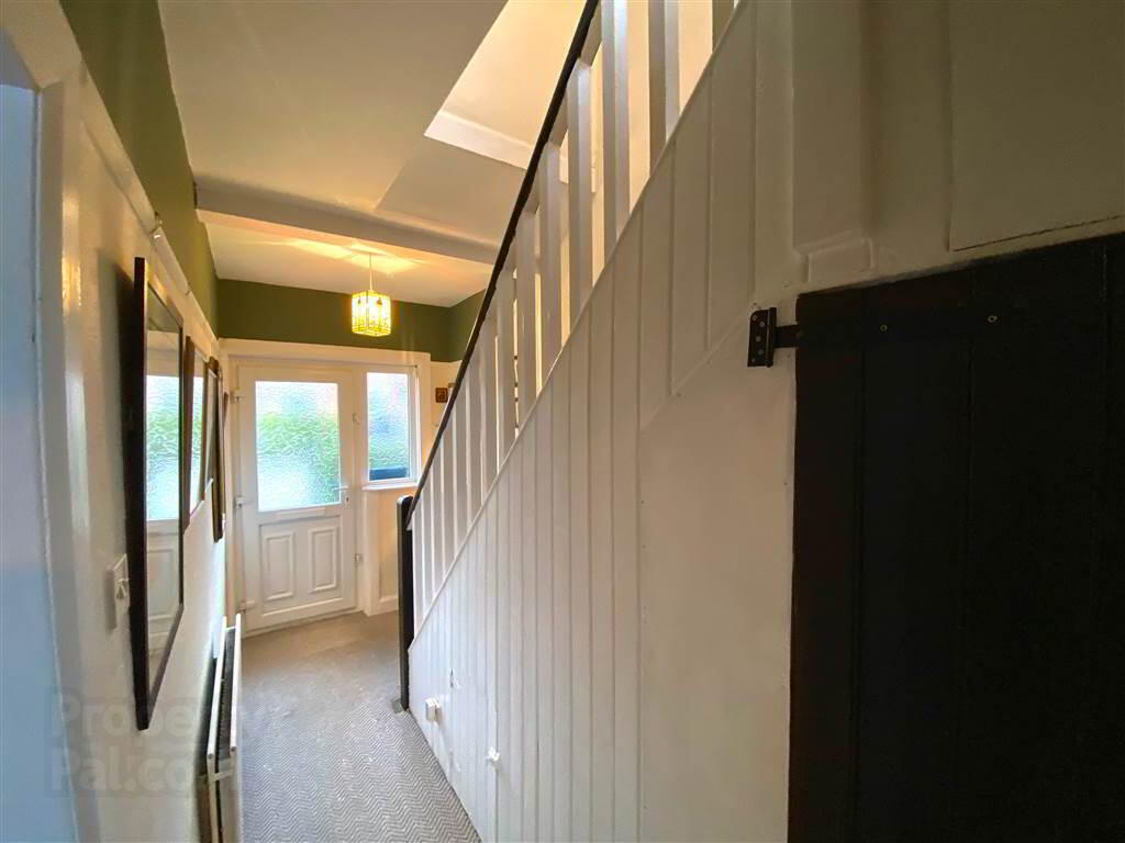 7 Mayfair Avenue 9 of 15