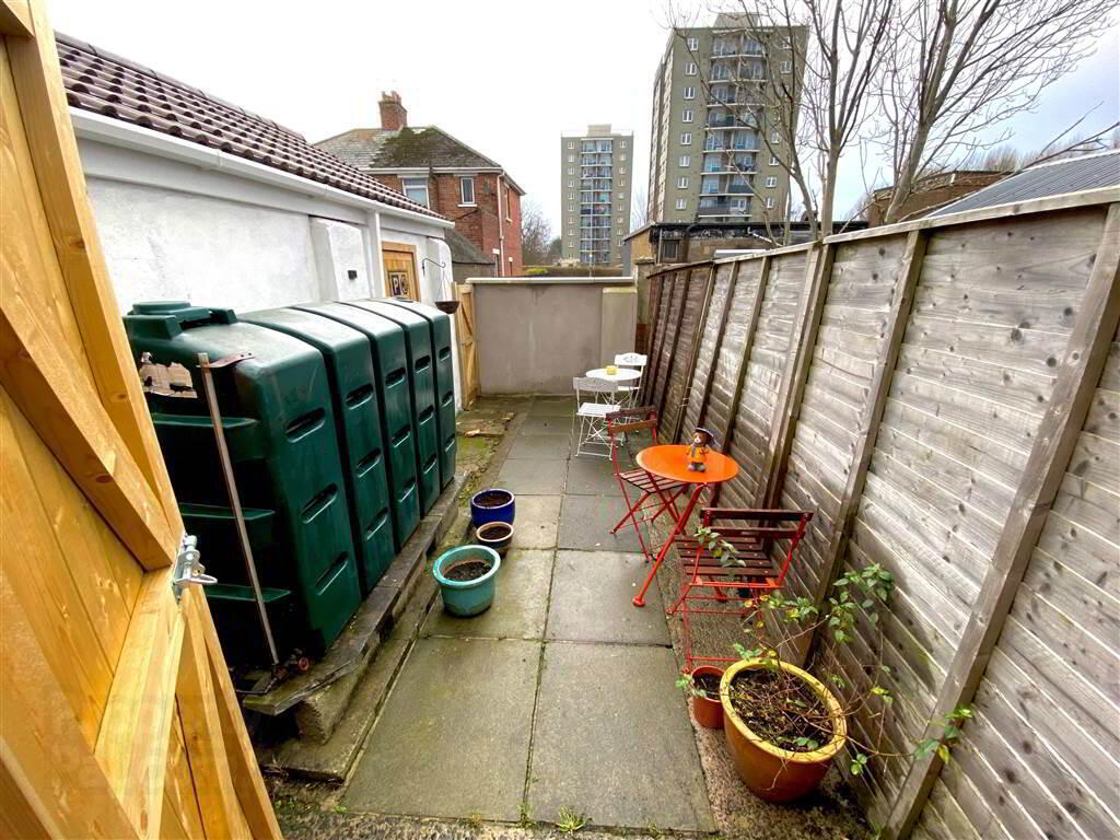 7 Mayfair Avenue 15 of 15