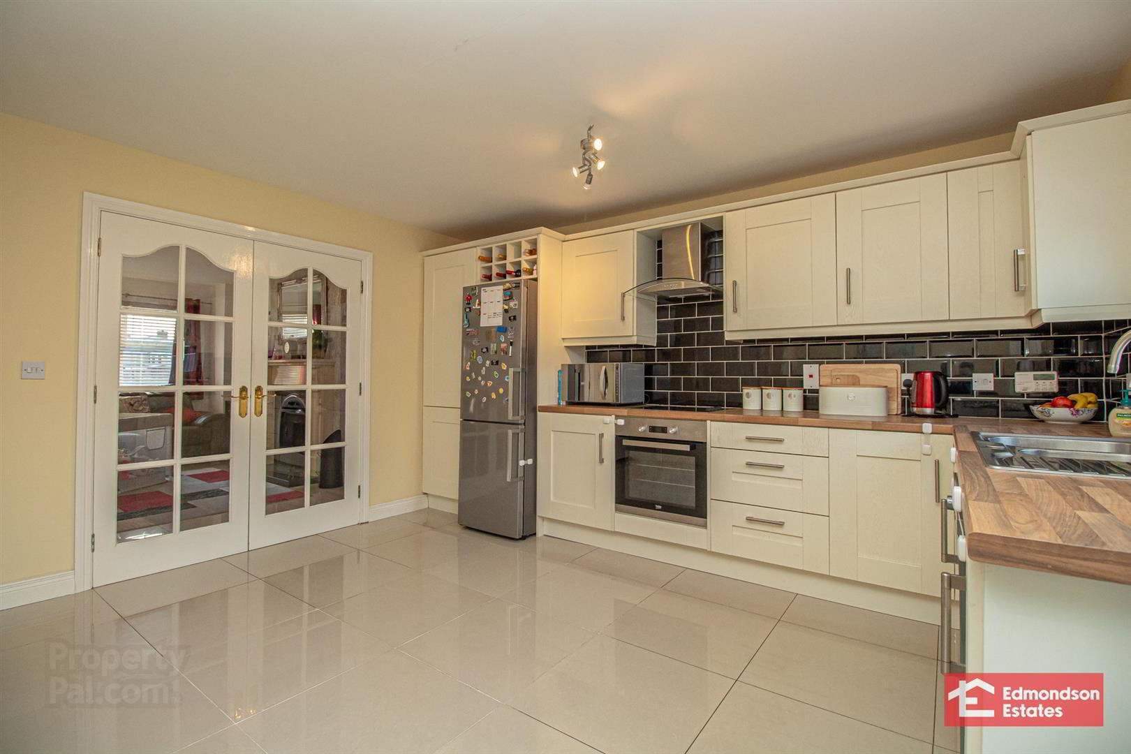 42 Andena Grange 11 of 27