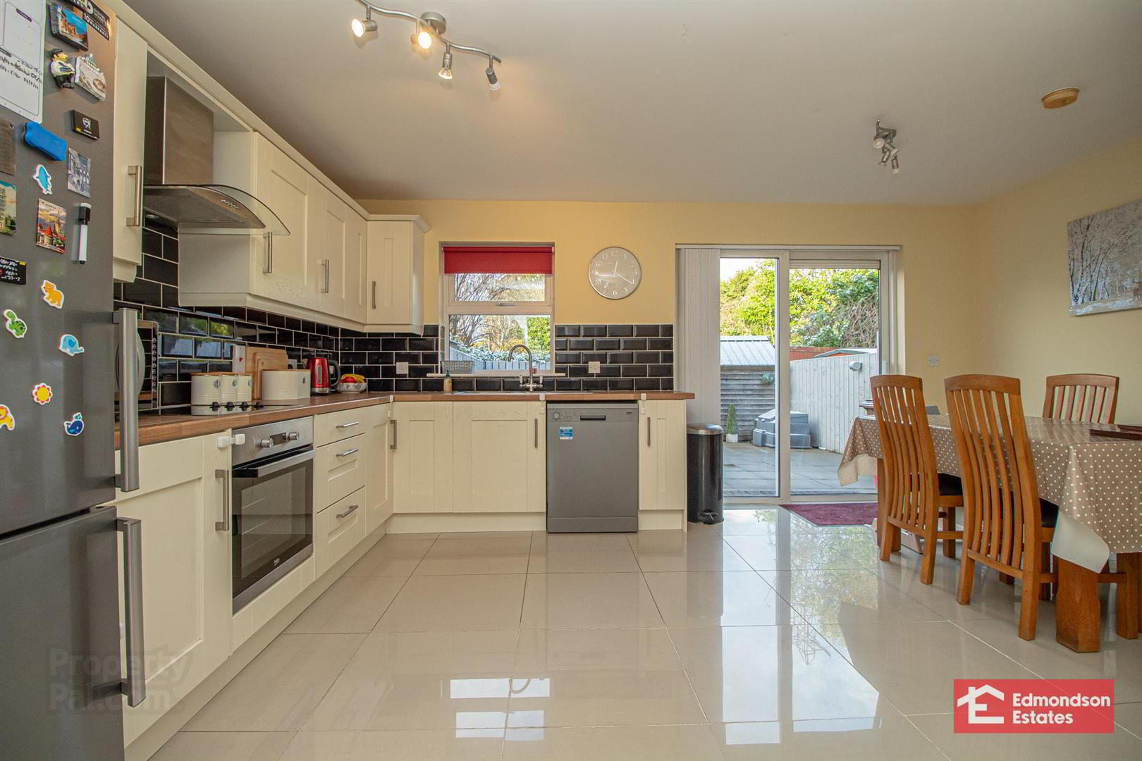 42 Andena Grange 9 of 27
