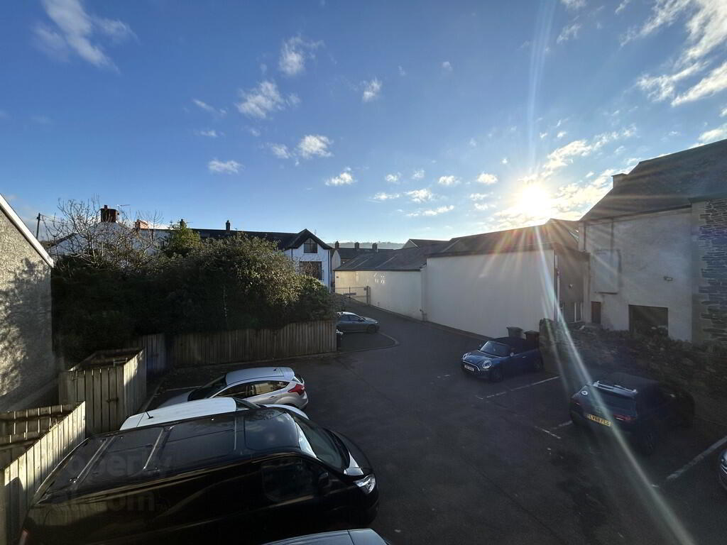 Apt 4 Lesley Mews, 19 Church View 11 of 11