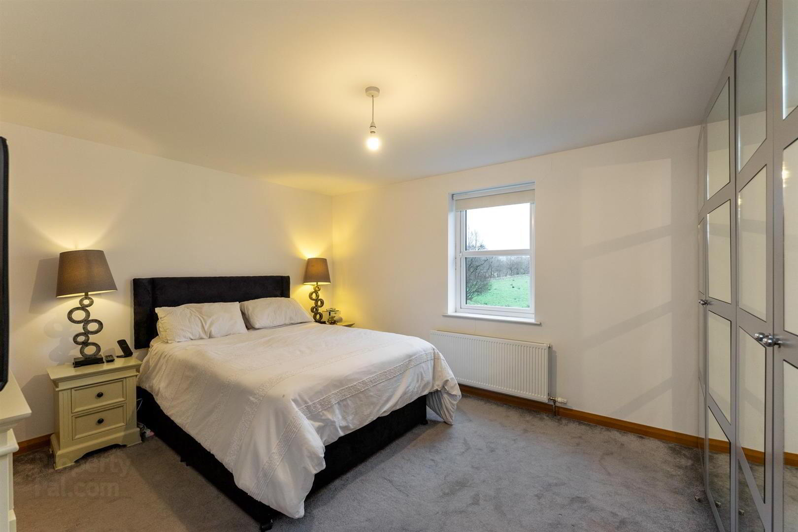 11b Ross Lane 16 of 26