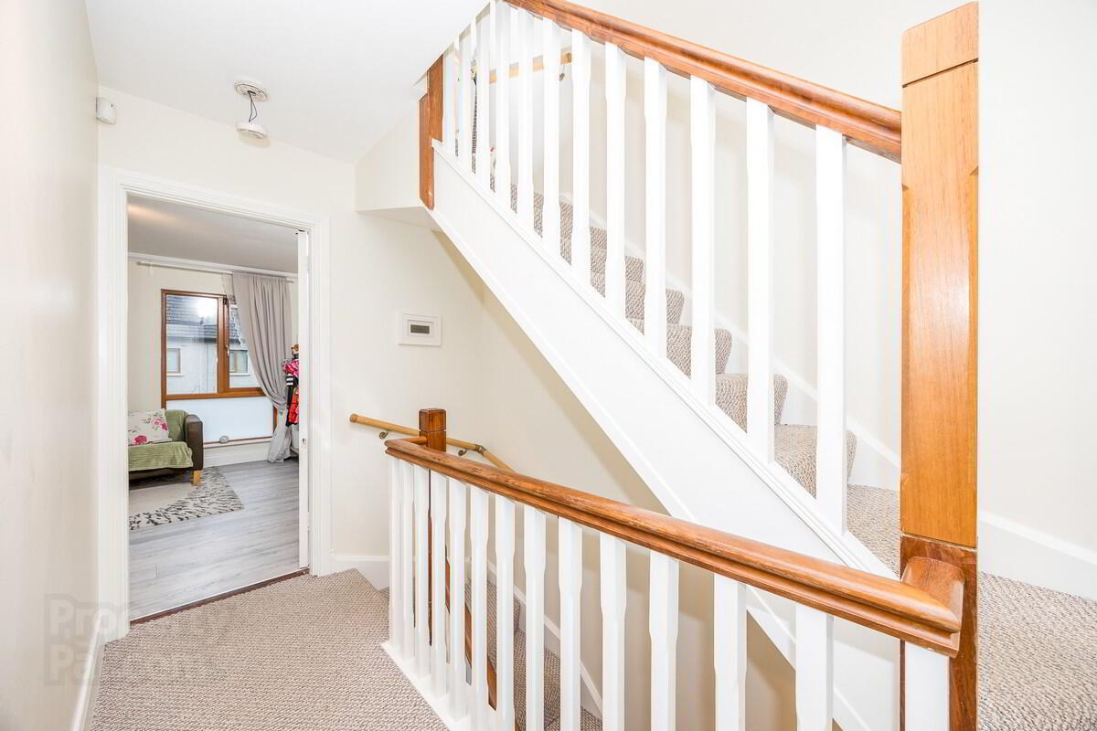 9 Millbourne Crescent 9 of 23
