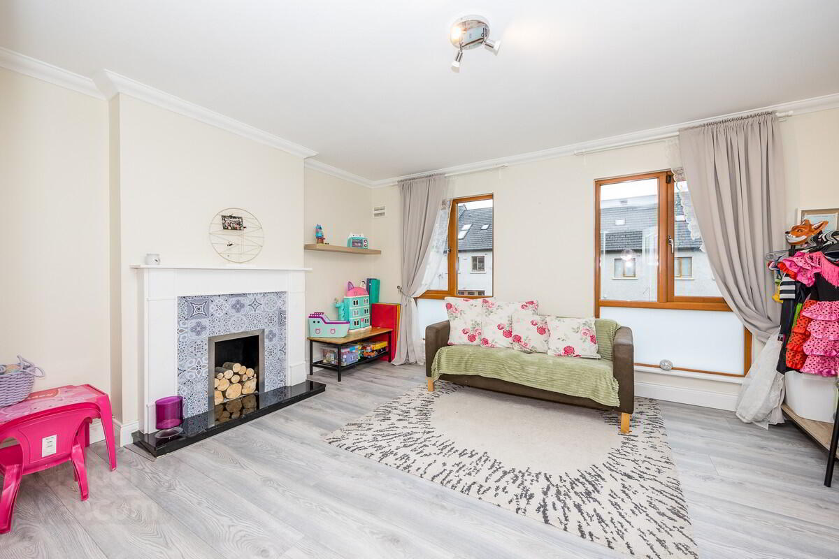 9 Millbourne Crescent 10 of 23