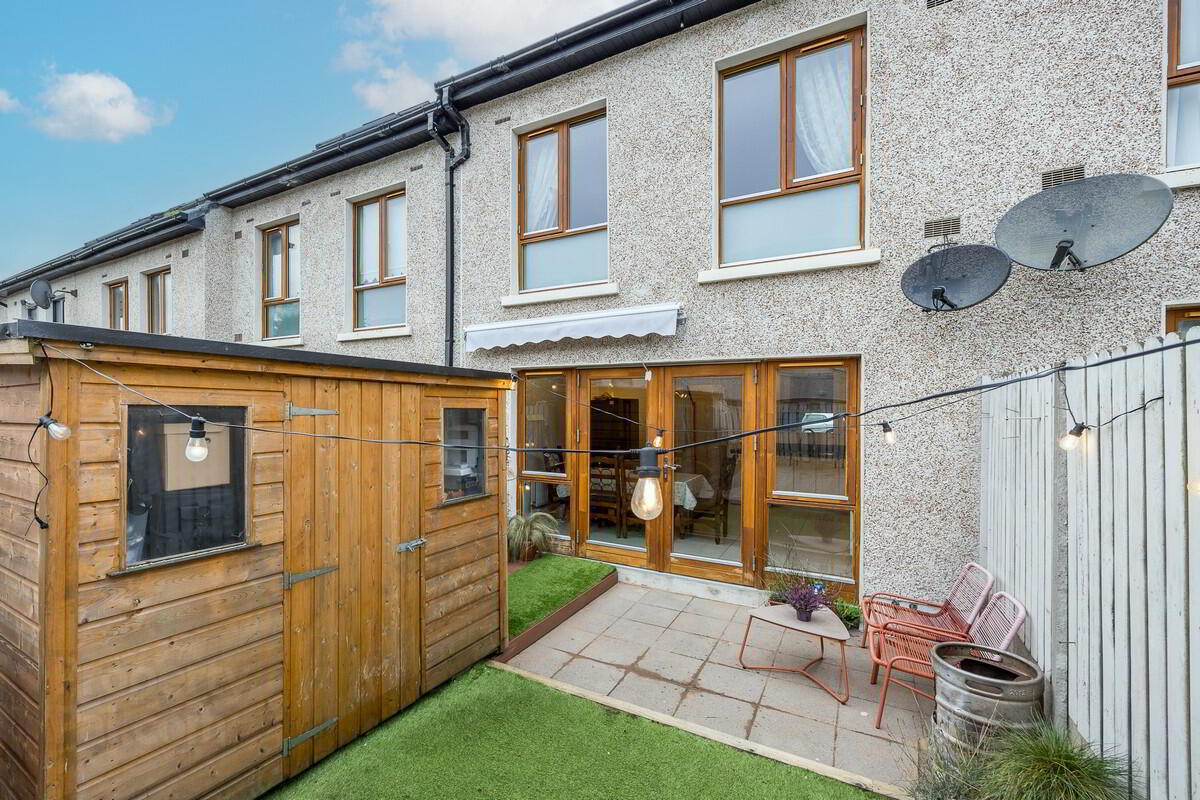 9 Millbourne Crescent 23 of 23