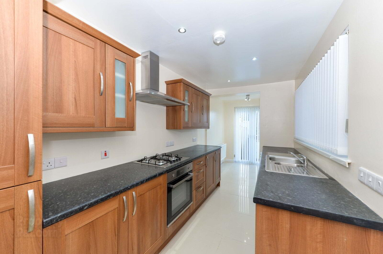 55 Sandown Road 8 of 16