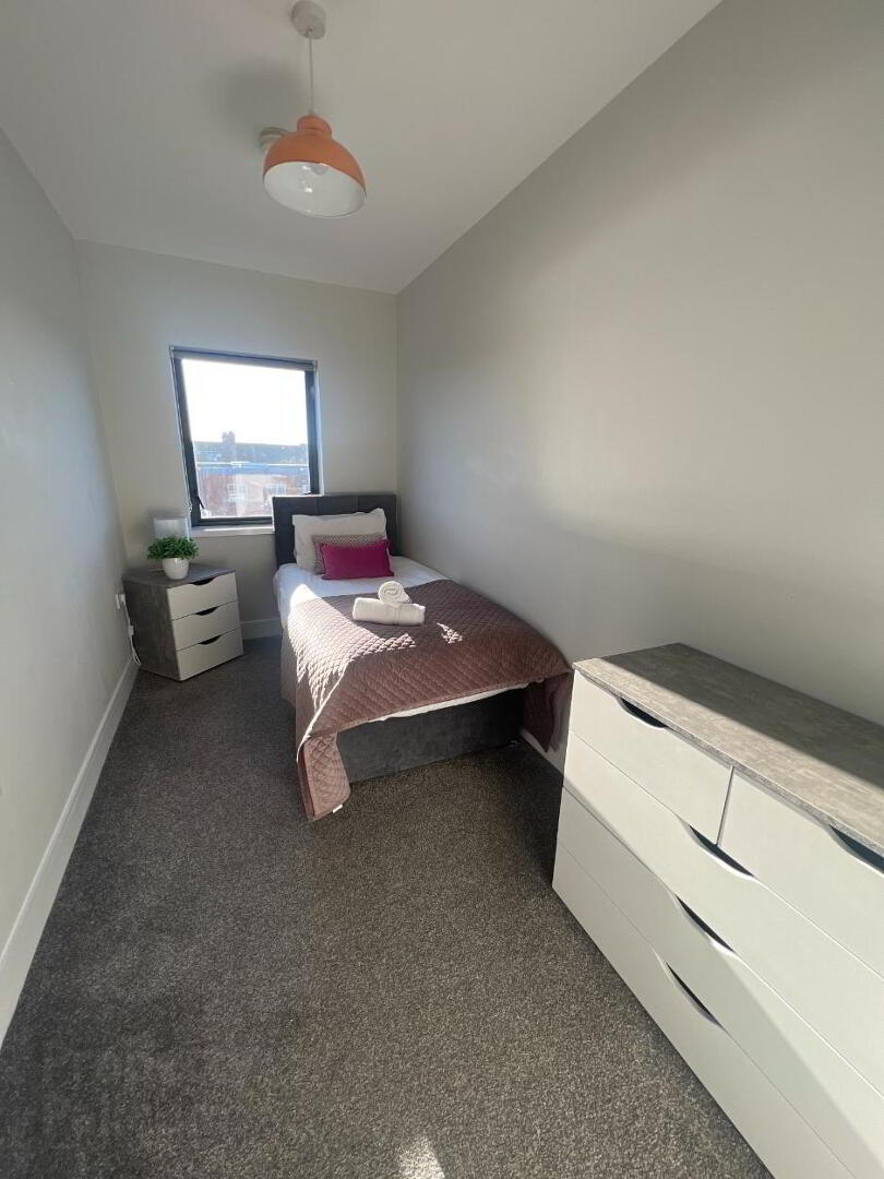 Unit 7, 117 University Street 5 of 10