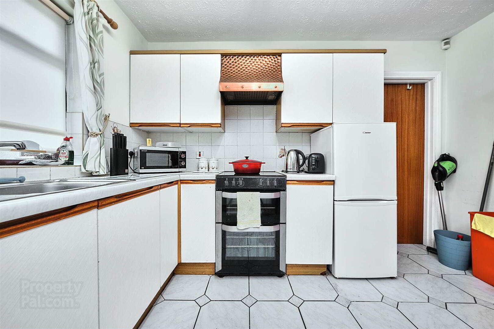 36 Girona Avenue 8 of 21