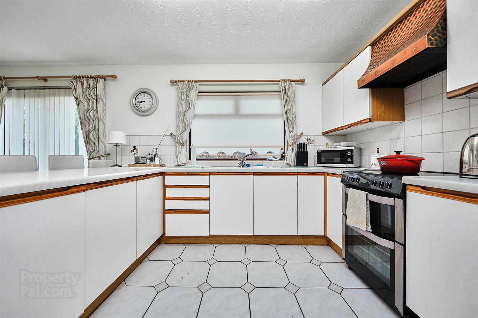 36 Girona Avenue 7 of 21
