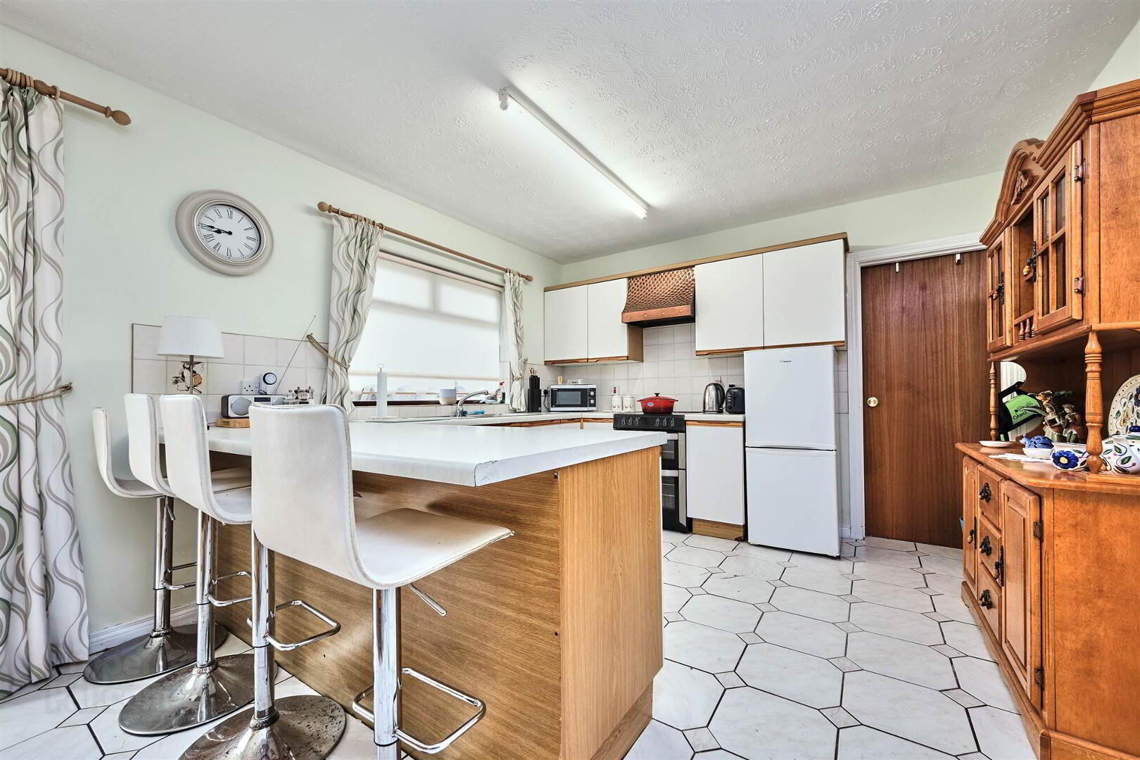 36 Girona Avenue 6 of 21