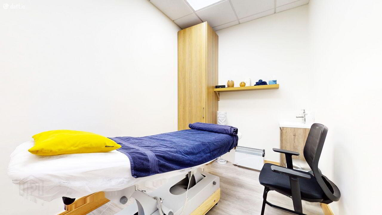 Unit 12, Burnell Square 12 of 20