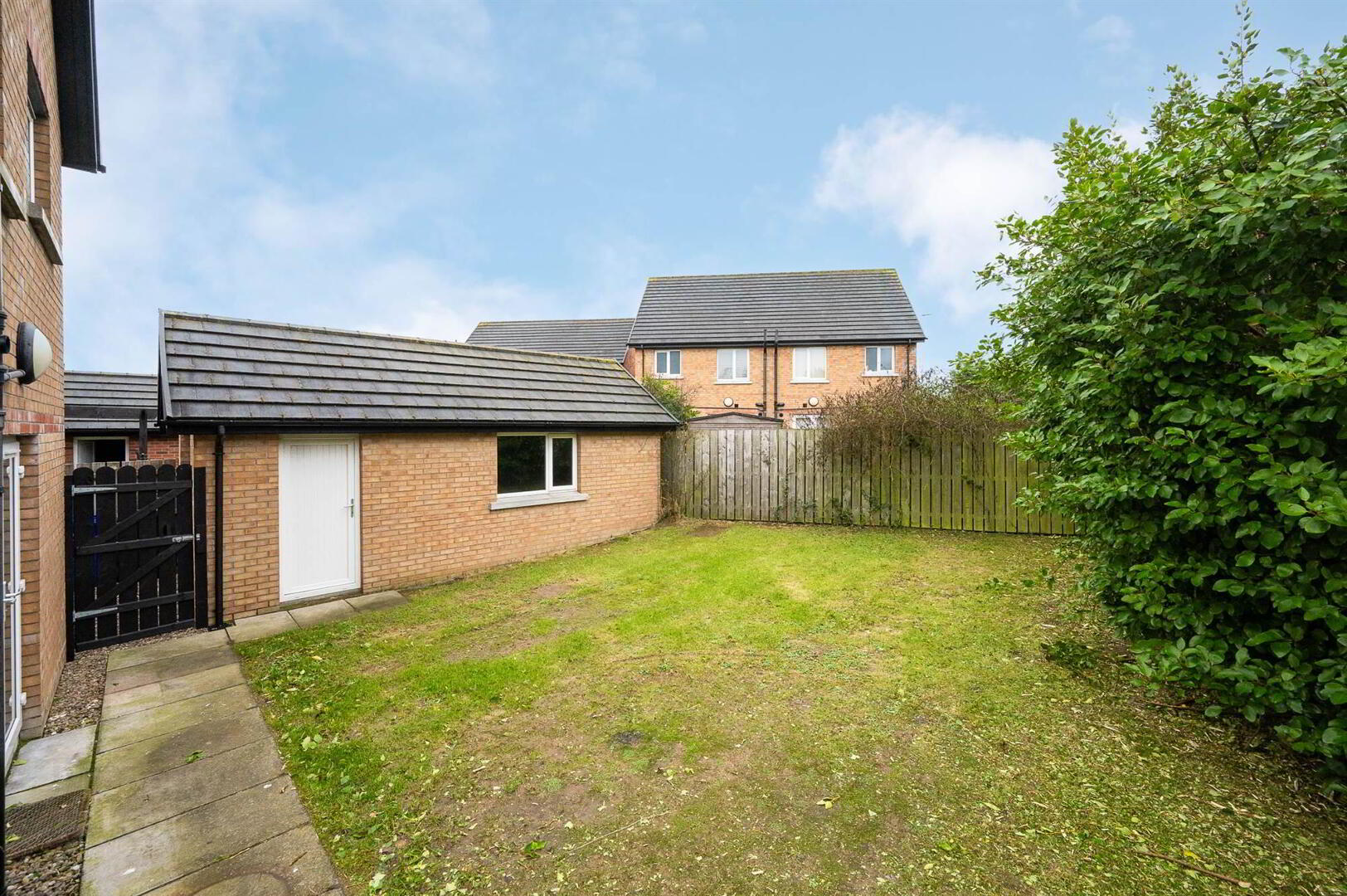 2a Cotswold Drive 16 of 16