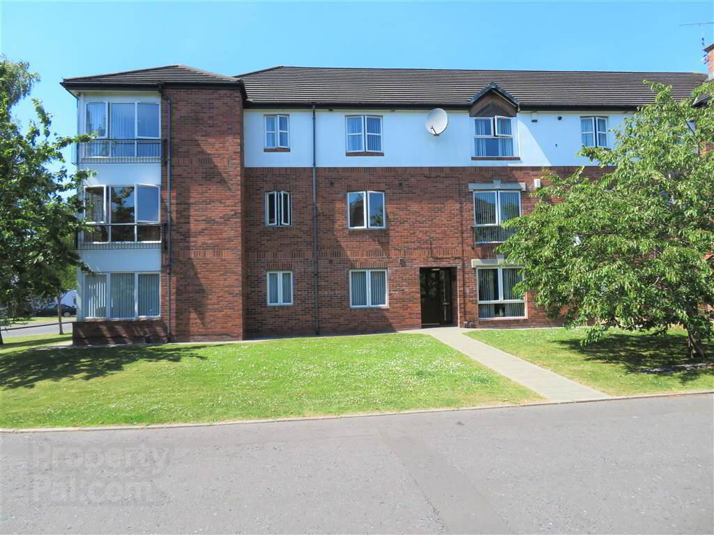 Apt 5, 13 St Annes Close