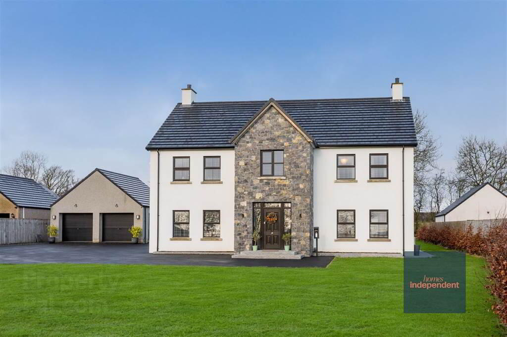 4 Heanystown Manor