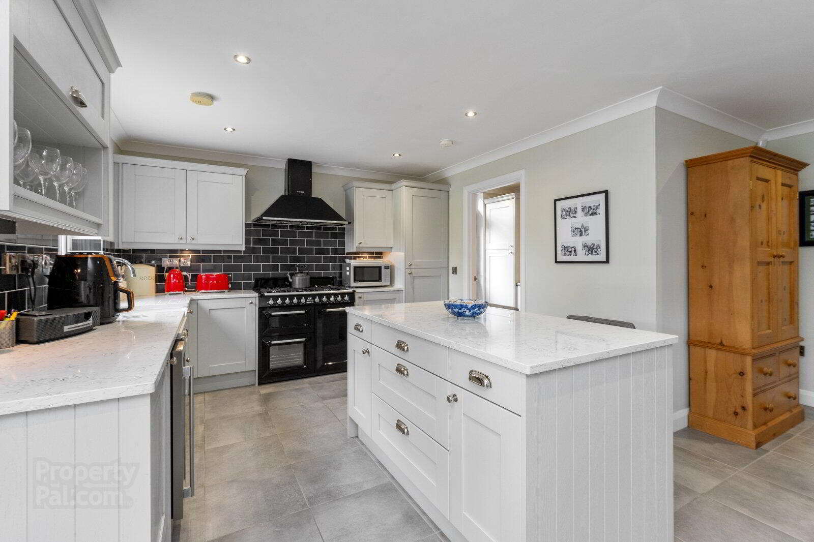 8 Prince Regent Park 10 of 33