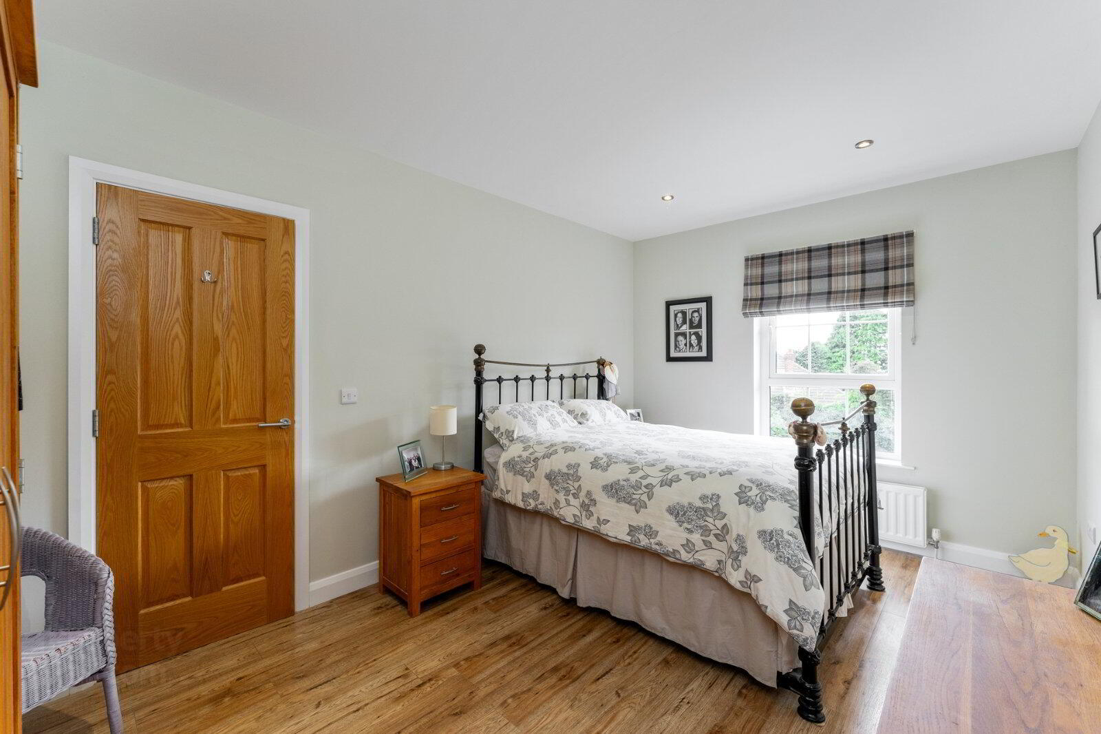 8 Prince Regent Park 22 of 33