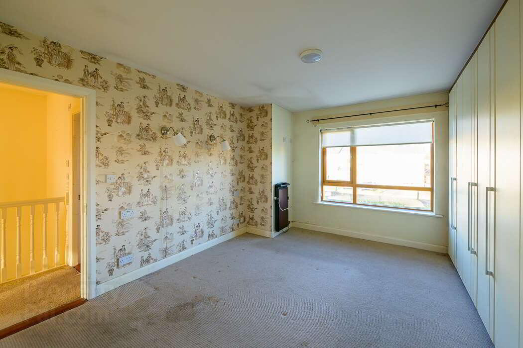 1 Ashewood Close 15 of 21
