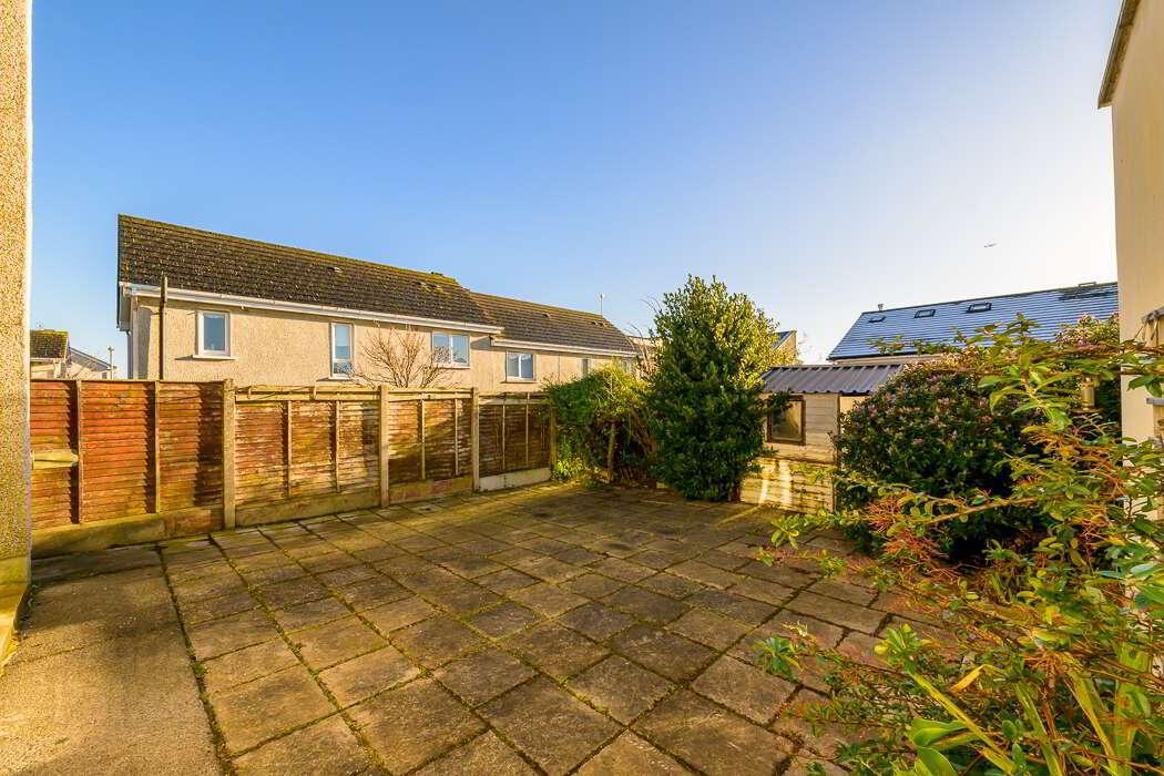 1 Ashewood Close 19 of 21