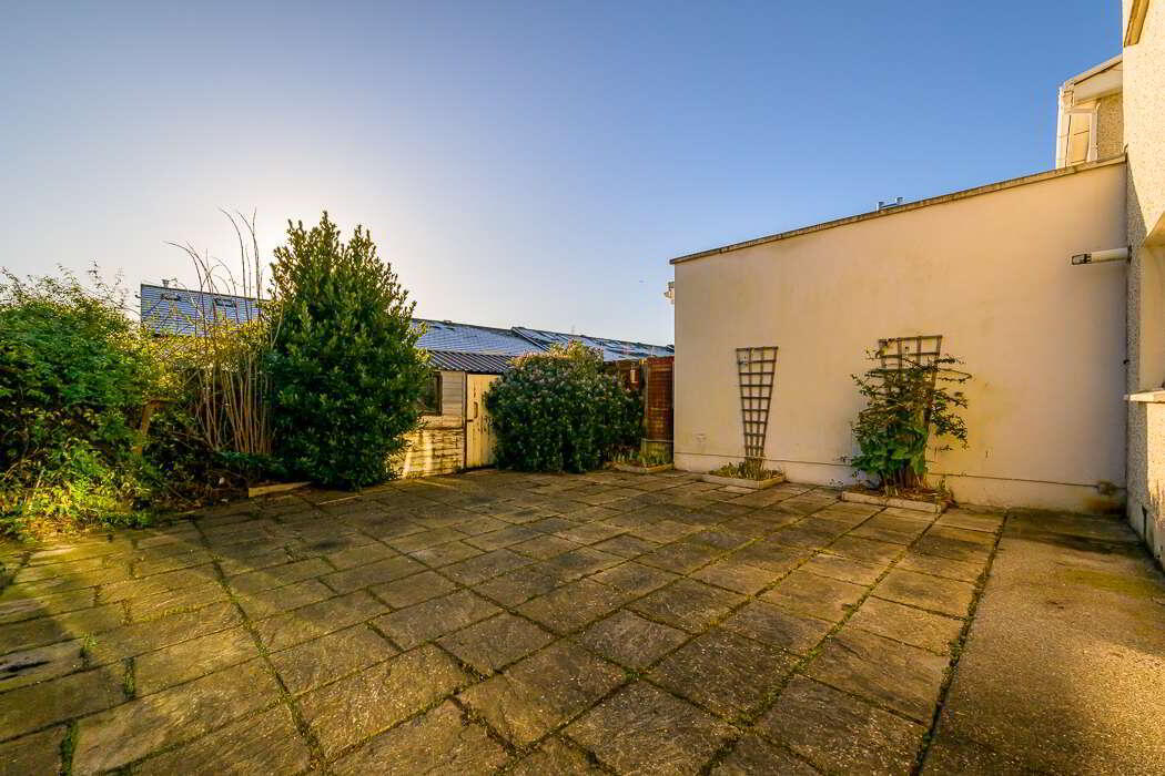 1 Ashewood Close 20 of 21