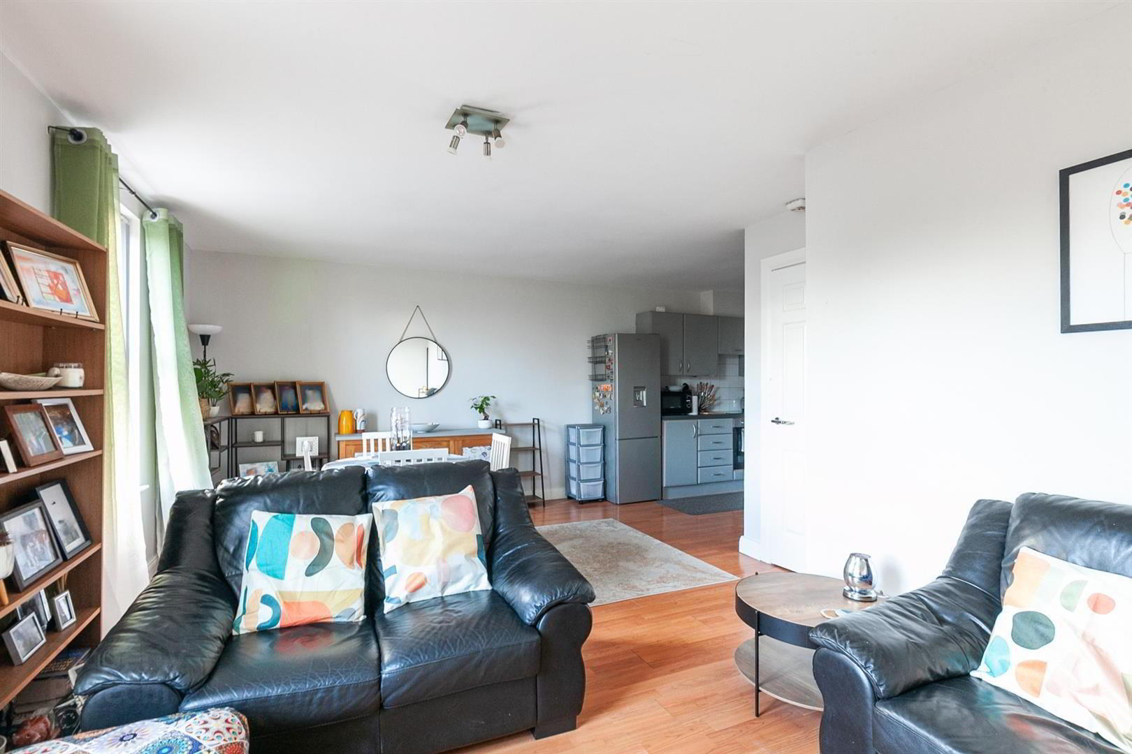 2 St. James Court 6 of 20