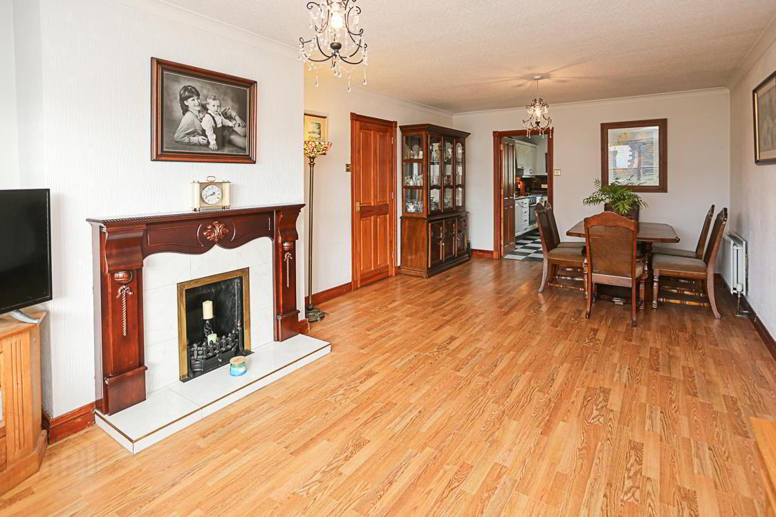 1 Lord Wardens Crescent 10 of 24