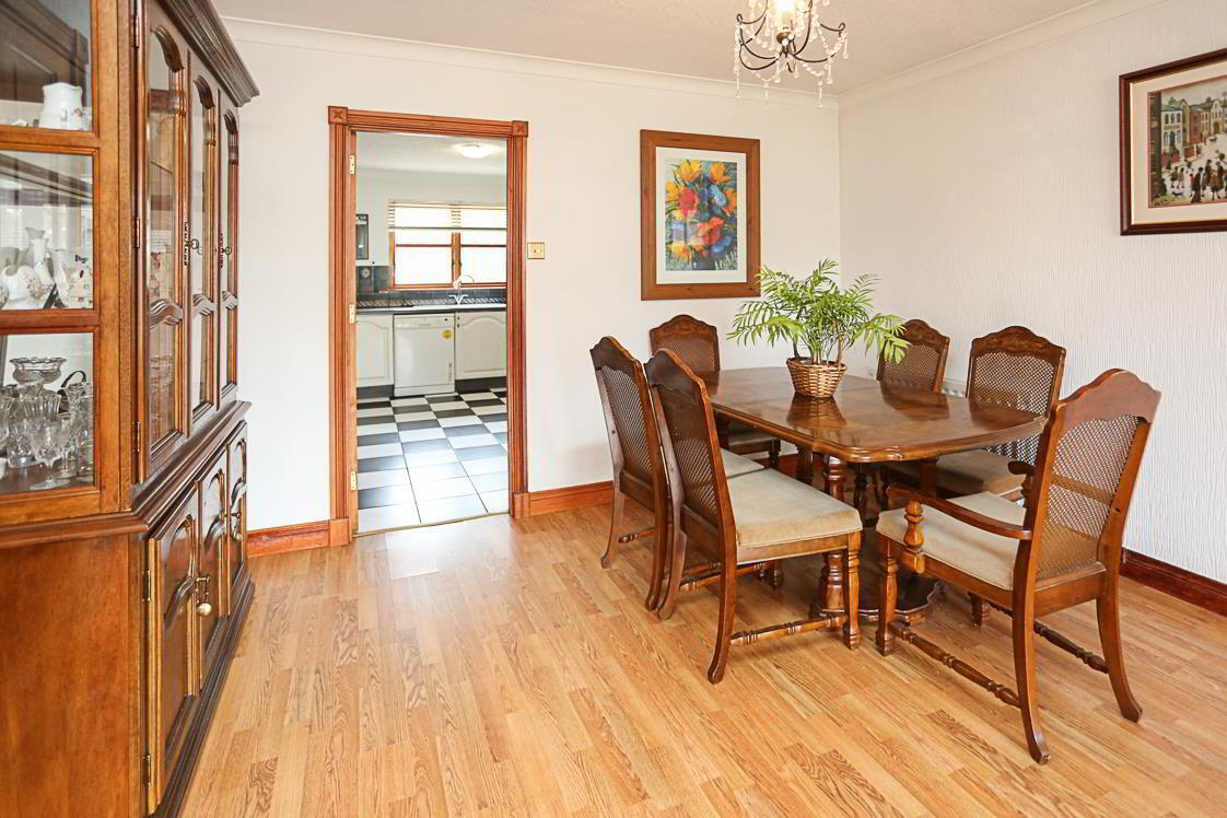 1 Lord Wardens Crescent 11 of 24