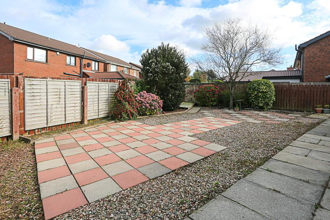 1 Lord Wardens Crescent 21 of 24