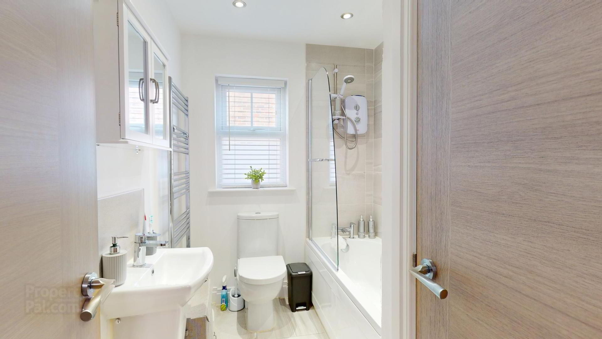 6 Blackthorn Drive 11 of 18