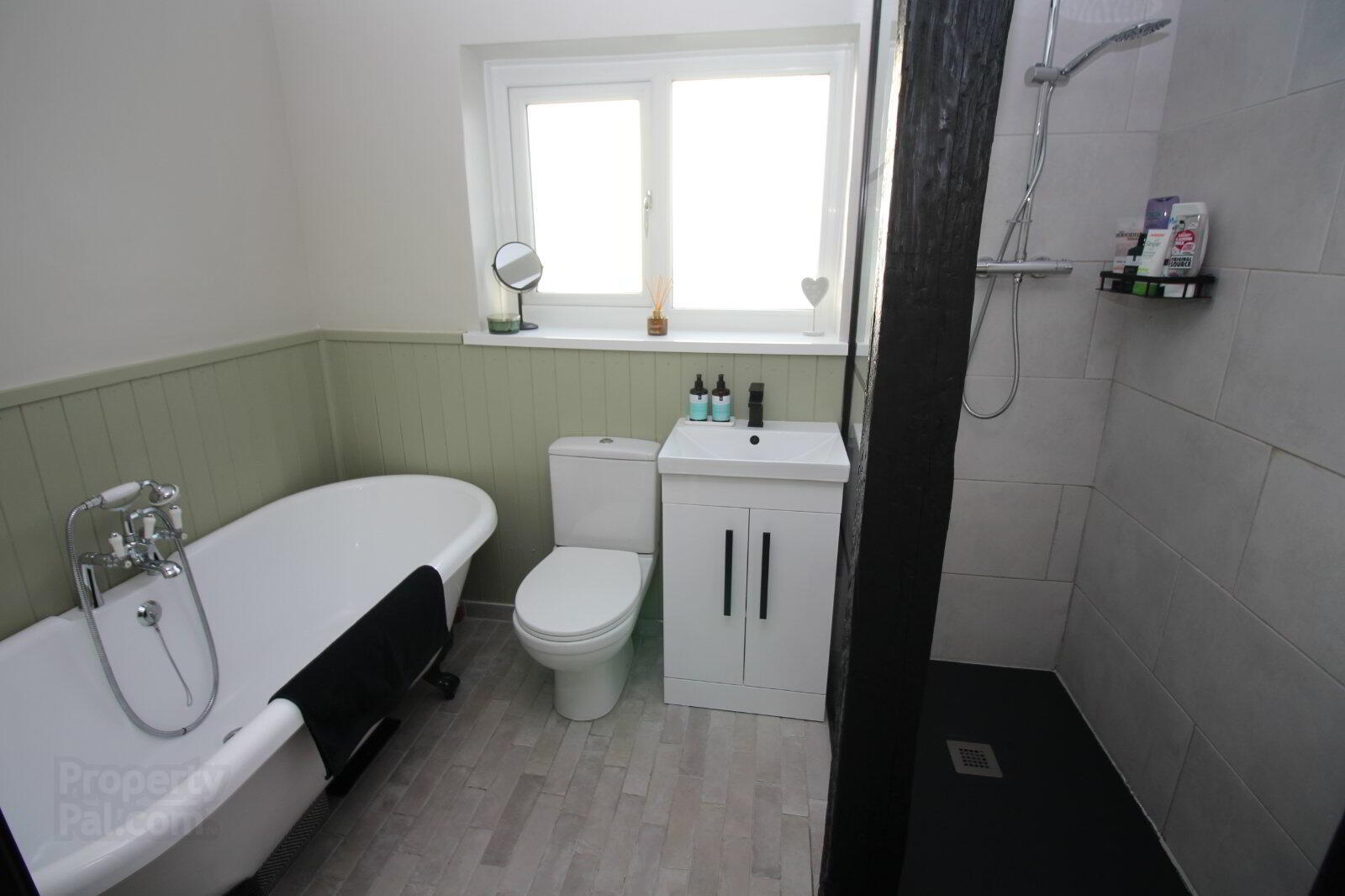 13 Chilton Road 9 of 14