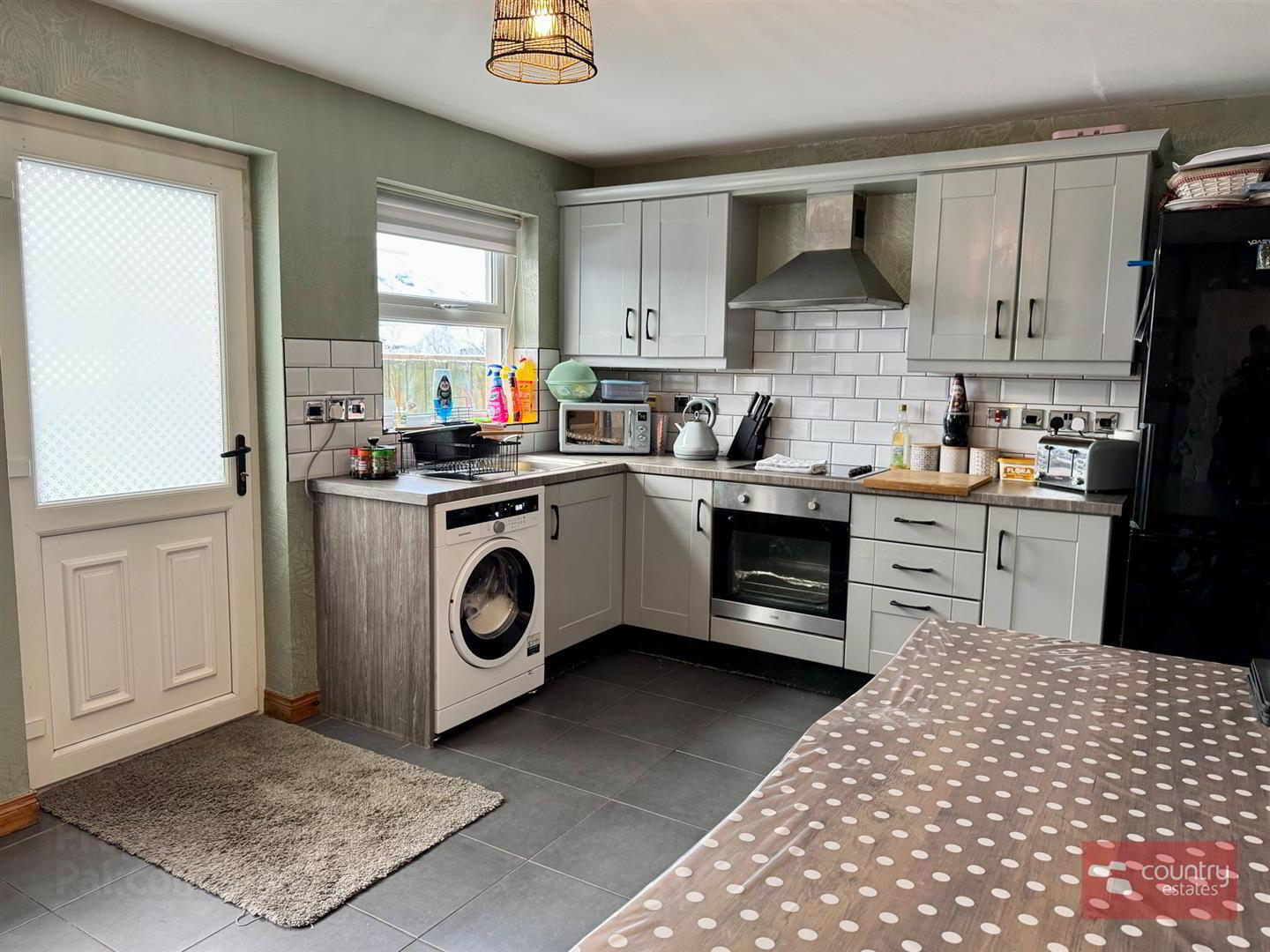 16 Glen Mews 7 of 15