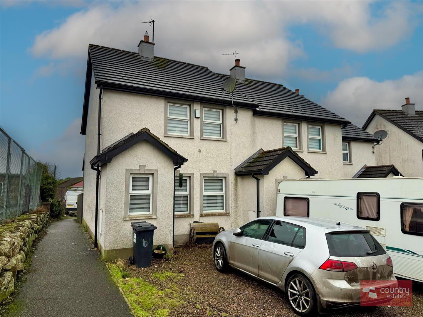 16 Glen Mews 1 of 15