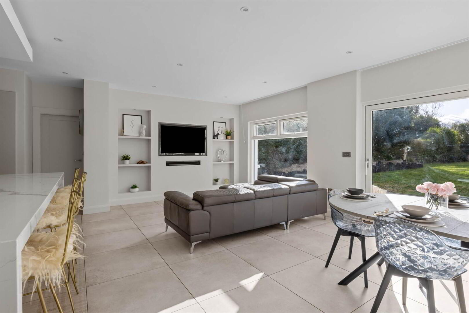 6 Maxwell Park 14 of 34