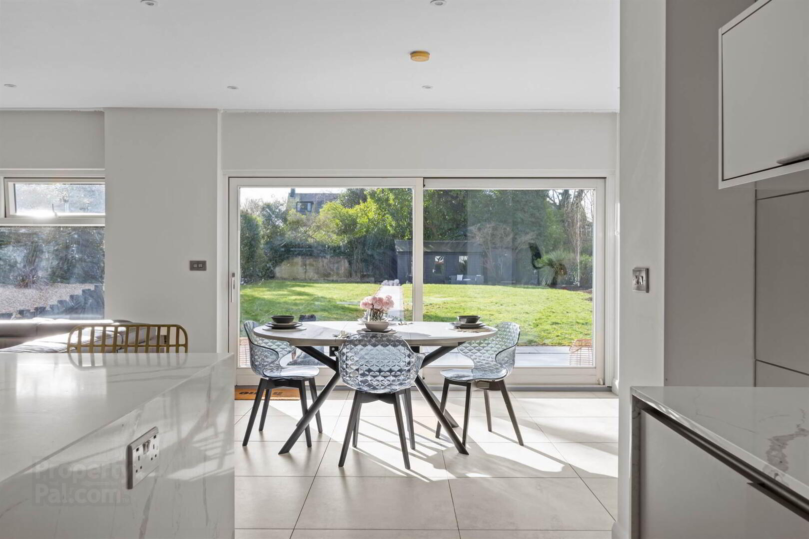 6 Maxwell Park 13 of 34