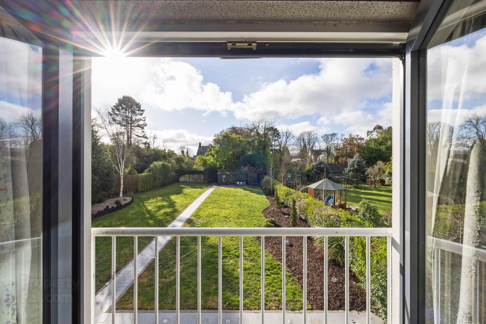 6 Maxwell Park 23 of 34
