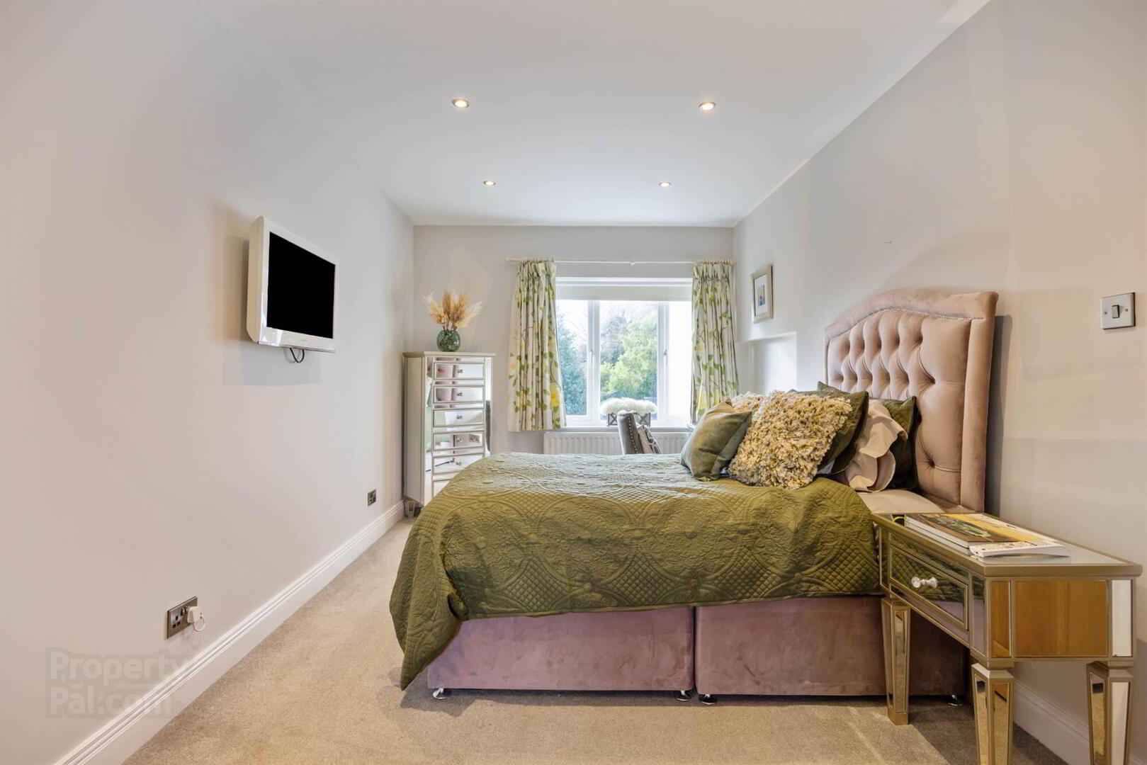6 Maxwell Park 28 of 34