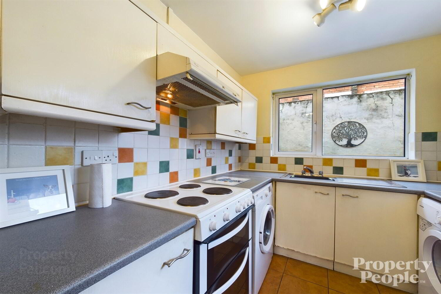 86 Dunraven Park 12 of 27