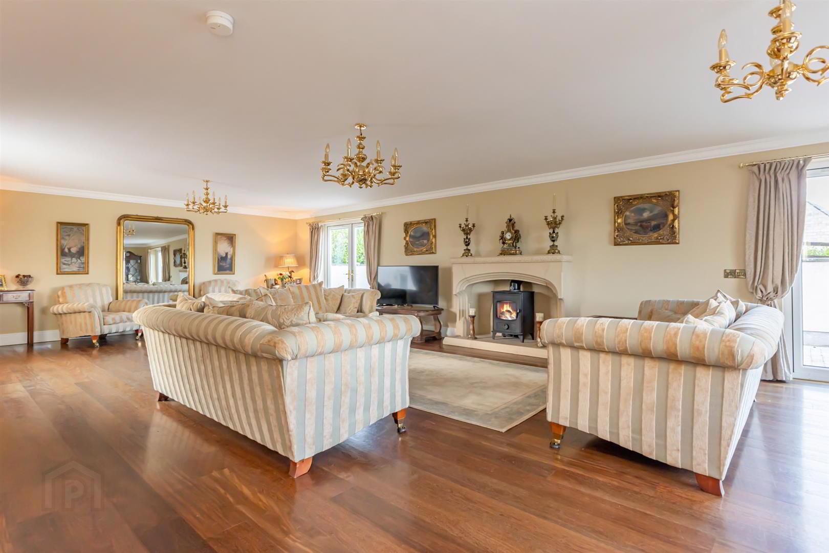 Ashmore, 17 Trench Road 6 of 36