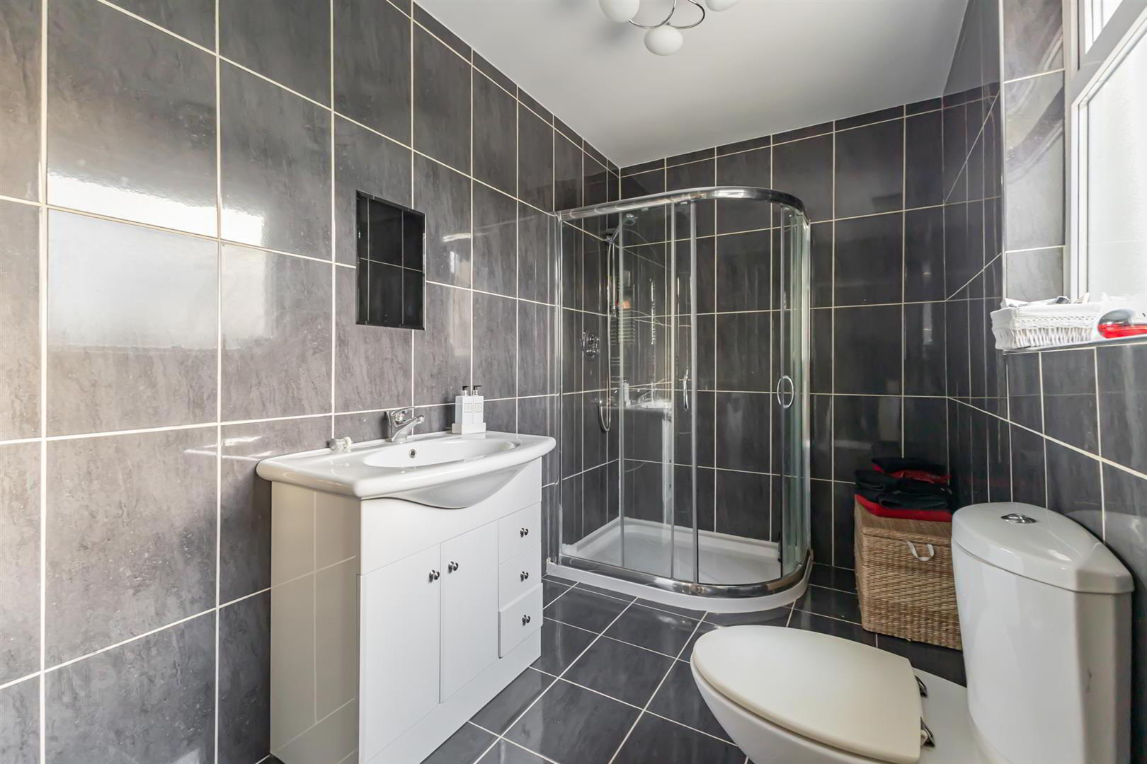 Ashmore, 17 Trench Road 20 of 36