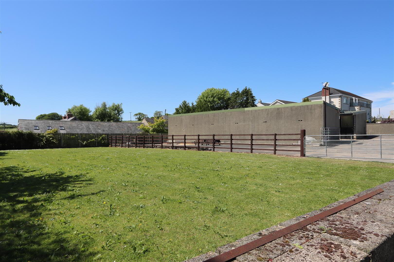 Ashmore, 17 Trench Road 29 of 36