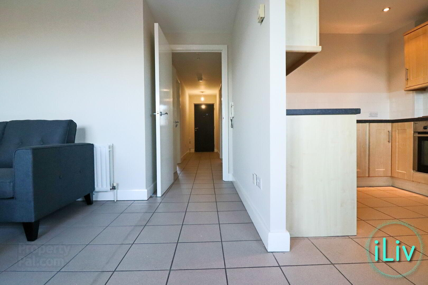 906 College Court Central, 56 King Street 18 of 21
