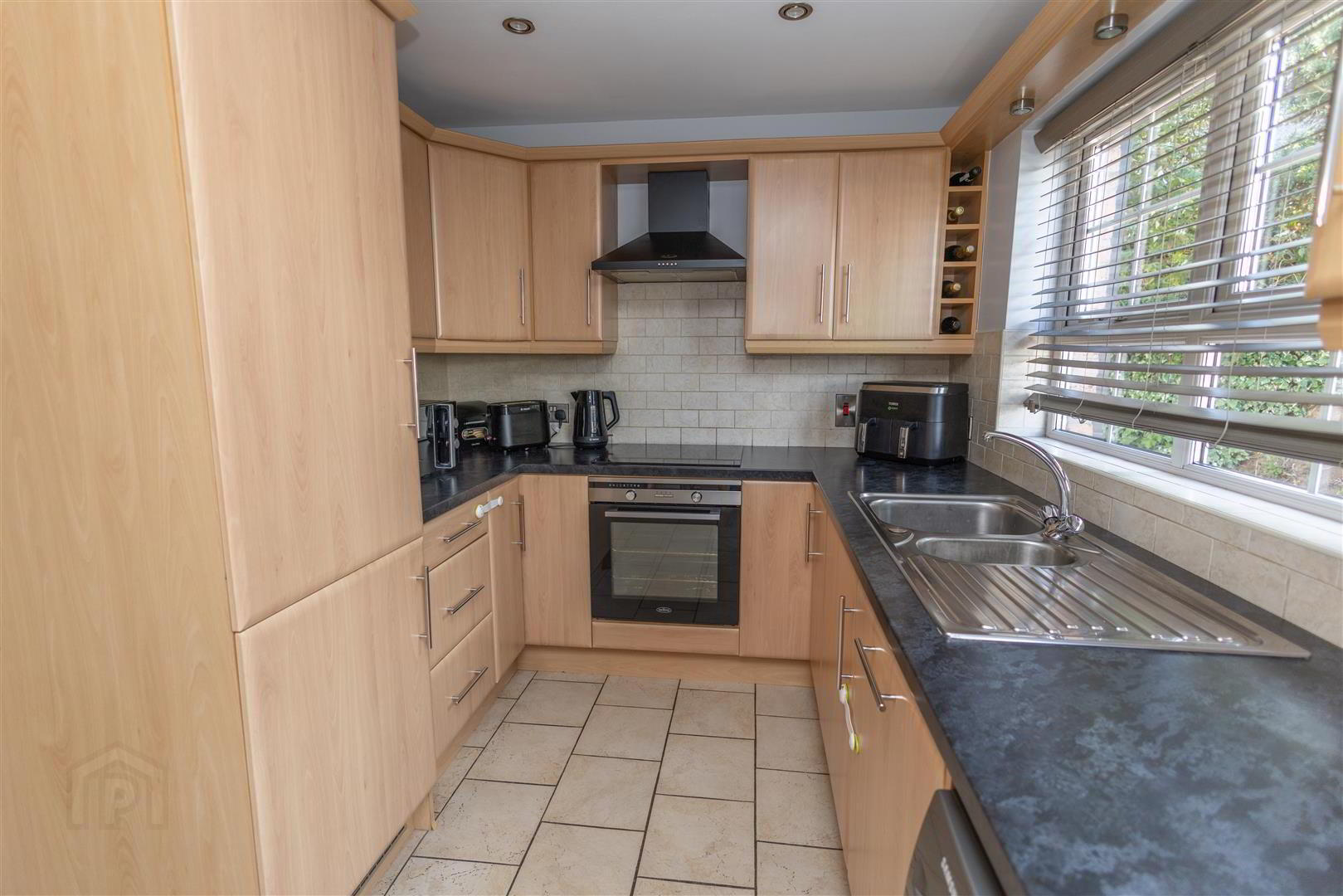 7 Carraig Mhuire 7 of 21
