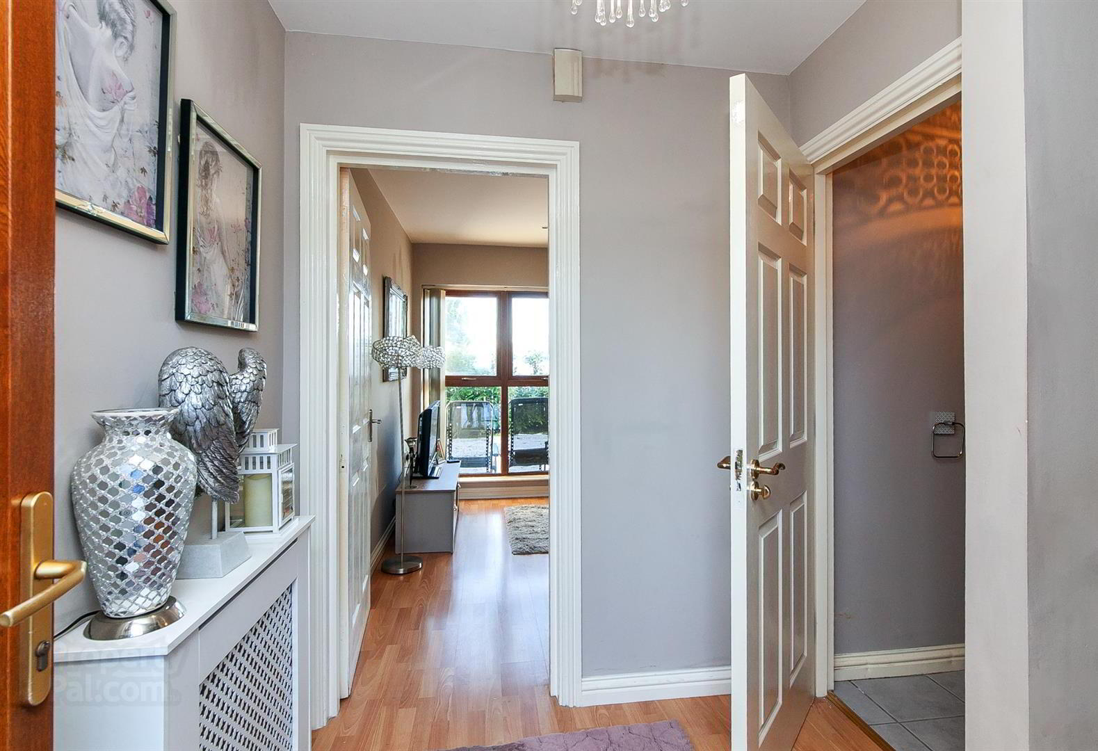 6 Craiglands Drive 4 of 18