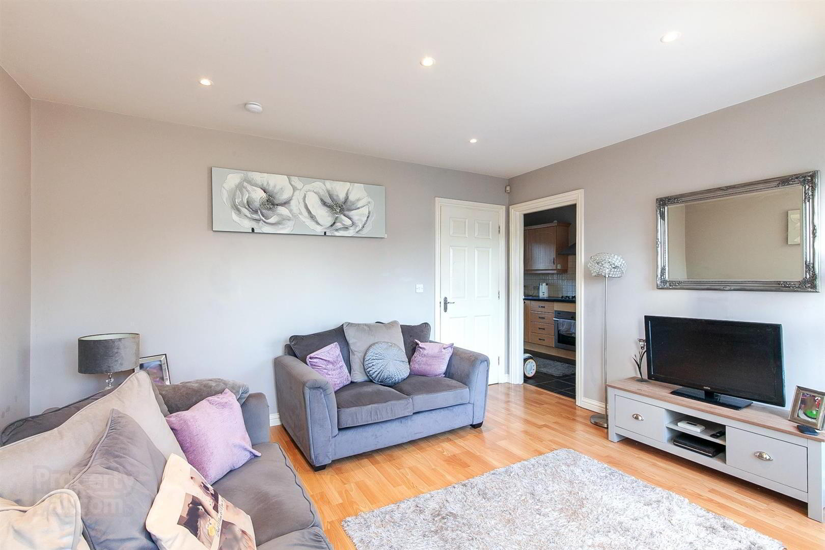 6 Craiglands Drive 8 of 18