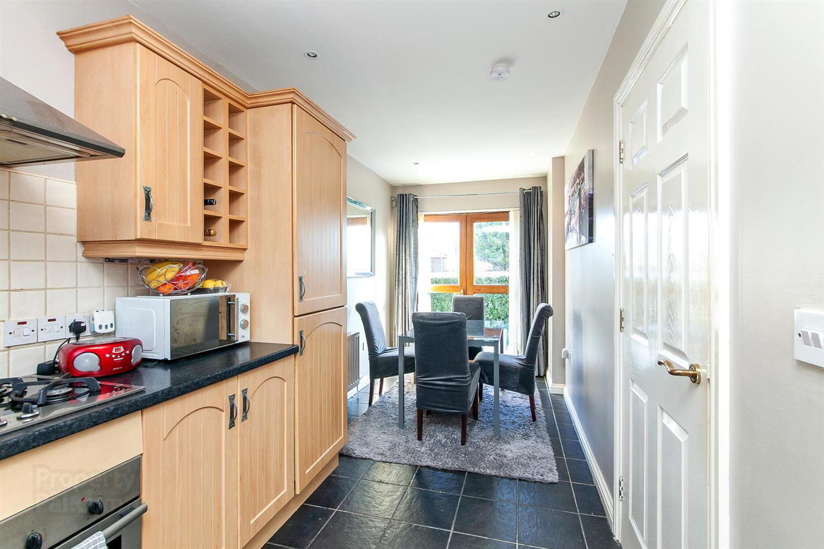 6 Craiglands Drive 9 of 18