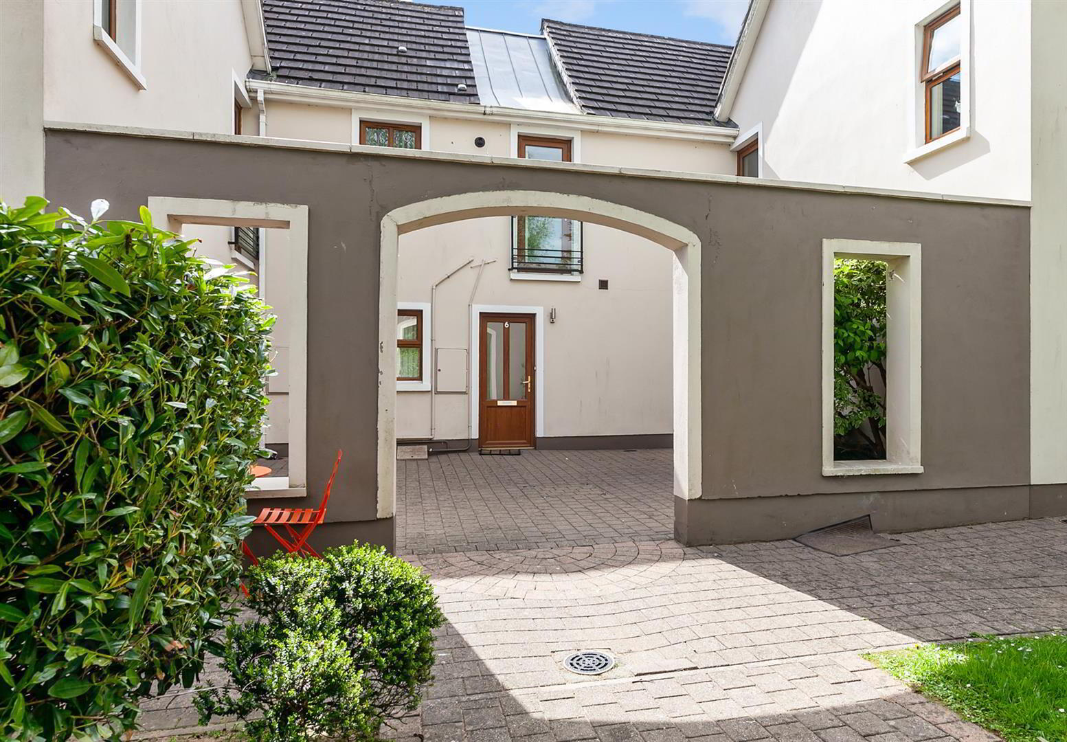 property description image